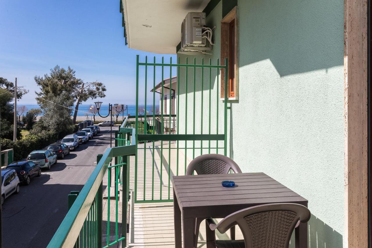 Ad Un Passo Dal Mare Praia a Mare Exterior foto